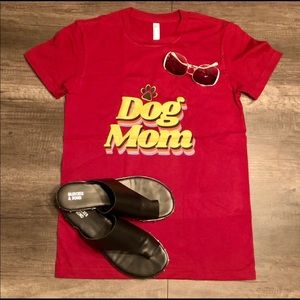 Red Dog Mom Tee